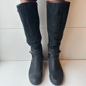 UGG AUSTRALIA Lesley 1005266 Side Zip Black Suede Tall Wedge Boots Size 11Womens